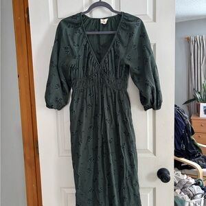 Universal Thread Linen Blend Long Sleeve Green Floral Dress
